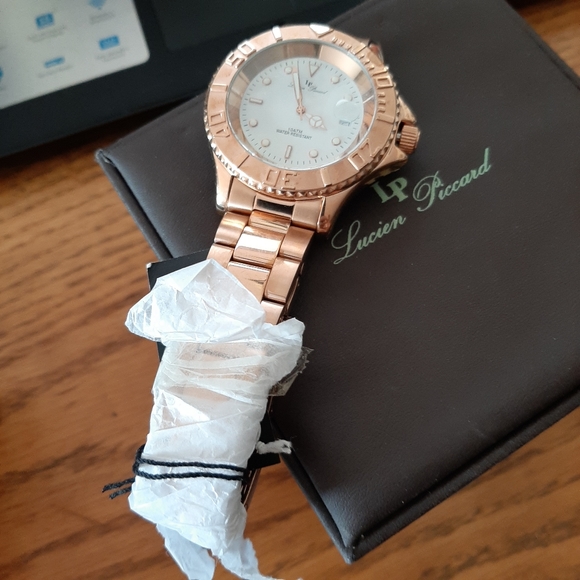 Ladies watch - Picture 9 of 9